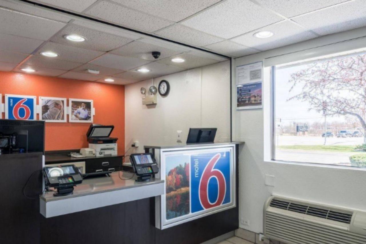 Motel 6 Chicago Southwest - Aurora Εξωτερικό φωτογραφία