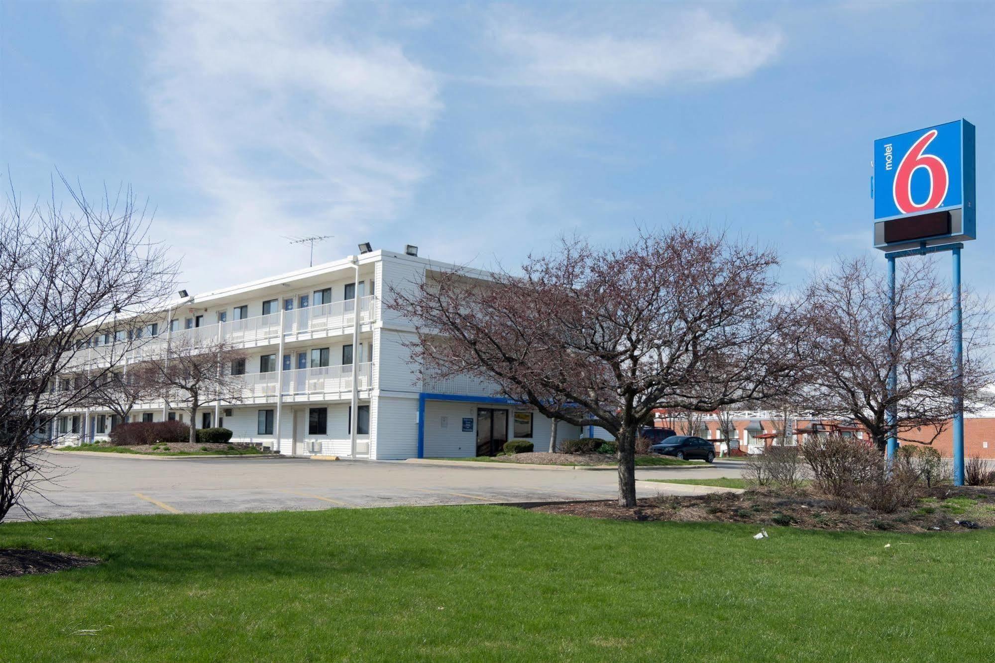 Motel 6 Chicago Southwest - Aurora Εξωτερικό φωτογραφία