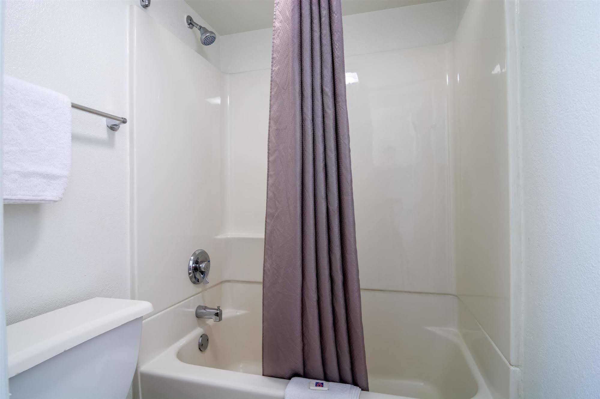 Motel 6 Chicago Southwest - Aurora Εξωτερικό φωτογραφία