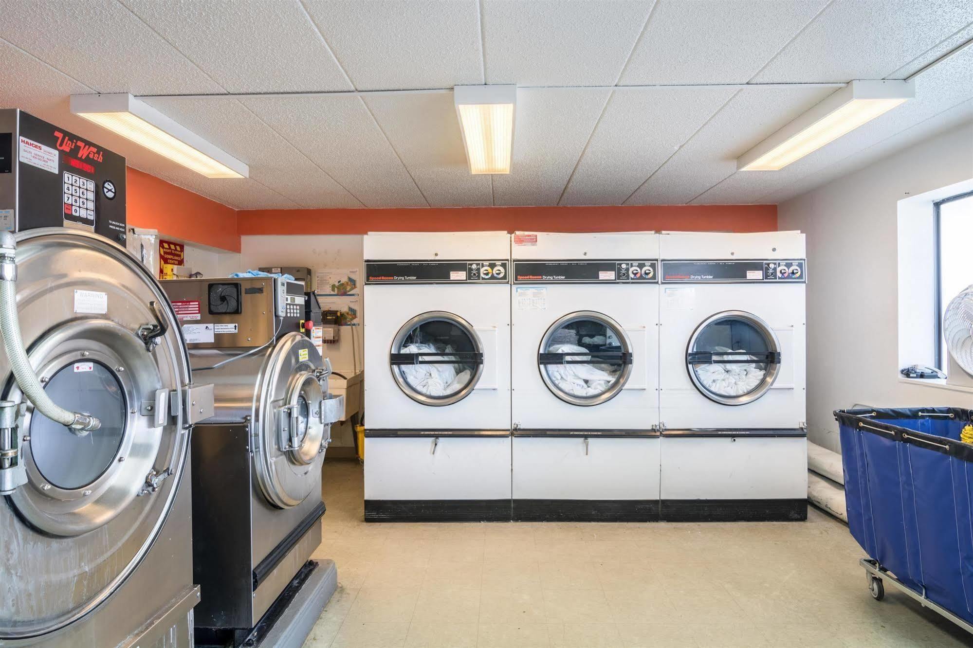 Motel 6 Chicago Southwest - Aurora Εξωτερικό φωτογραφία